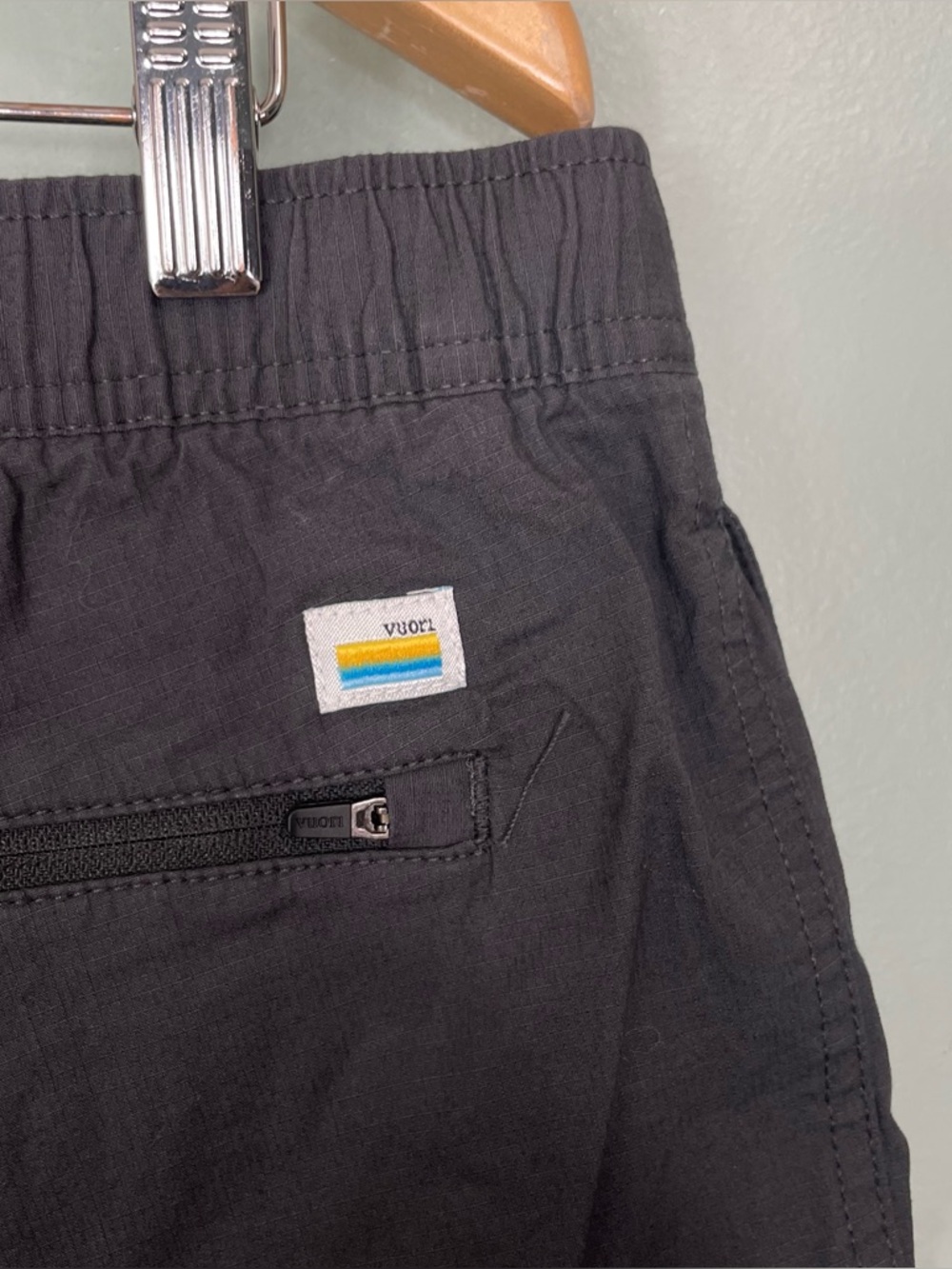 Vuori Ripstop Shorts Men XL Dark Gray Cotton Drawstring V370 - Picture 3 of 4